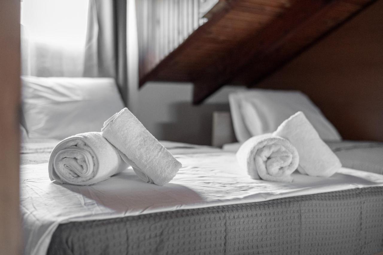 Blue Riviera Villas & Suites - Alimos 2 Athens Ngoại thất bức ảnh